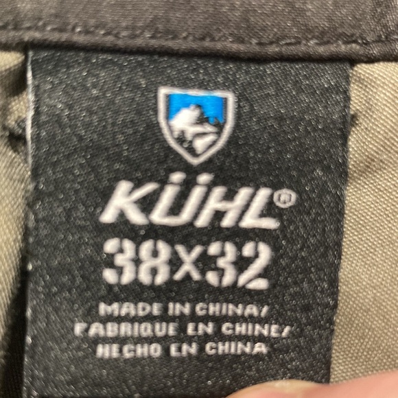 KUHL 38 x 32 Revolvr Vintage Patina Dye Cargo  Style Pockets Comfort Knee Pants - Picture 13 of 16